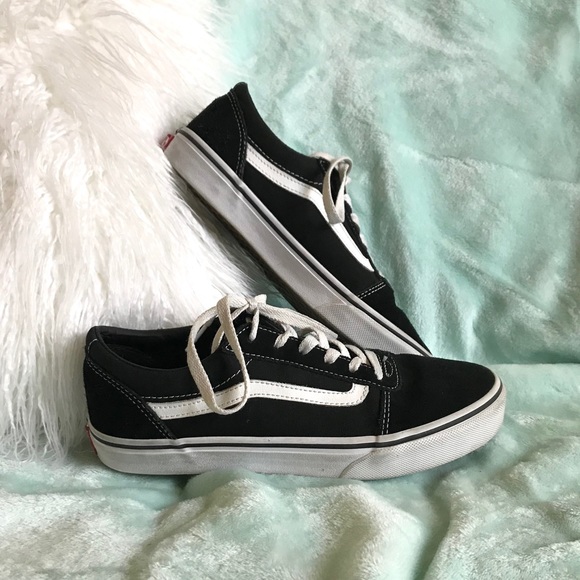 youth vans size 6